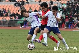 十三水中的“头道对子”：为什么它是防止被“打枪”的关键盾牌？（十三水：头道对子为何是避免被“打枪”的关键防线？）